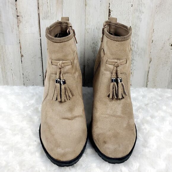 Jaclyn Smith Rubi Chunky Ankle Boots Taupe Size 9 - Picture 10 of 10